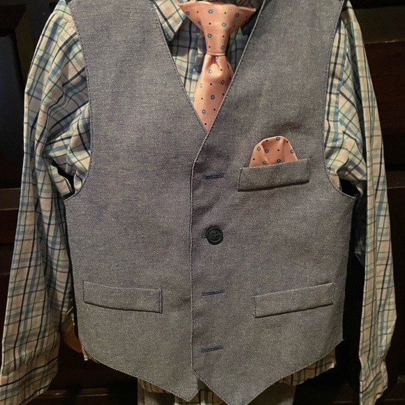 Nautica Boy’s 4-Piece Suit - Picture 2 of 9